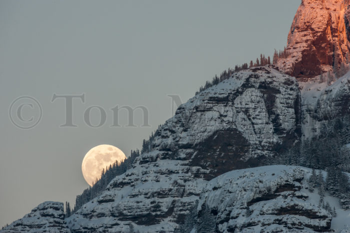 Moonrise Ridgeline Lamar